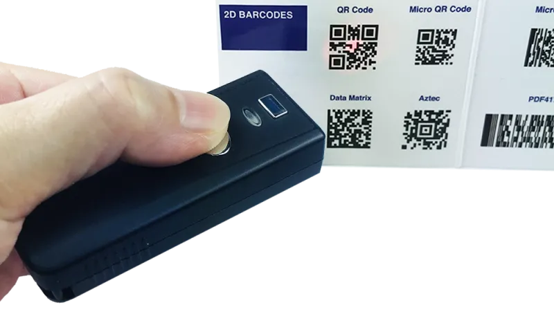 MT820_2D_Mini_Wireless_Scanner_onhand